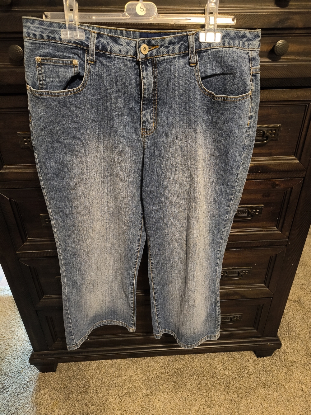 L.A. Blues Women's Light Blue Cropped Ankle Jeans